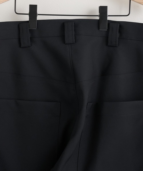 UJOH(ウジョー)の「【UJOH HOMME / ウジョーオム】Pocket Work PNT(スラックス・メンズ・ブラック/ブラウン・4/5)」の11枚目の写真