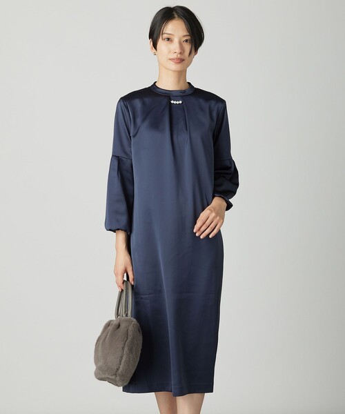 J.PRESS Ladies（J.プレス レディス）の「ノーブルサテン ワンピース（ドレス・レディース・ネイビー系/黄土色系/ベージュ系・S/XS）」の3枚目の写真