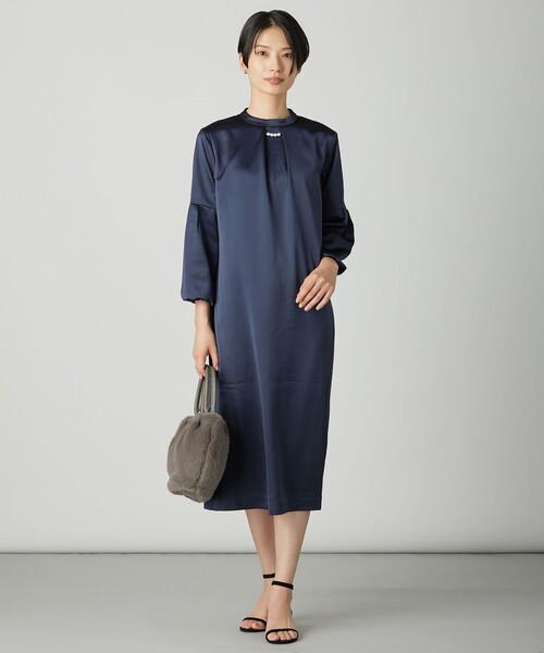 J.PRESS Ladies（J.プレス レディス）の「ノーブルサテン ワンピース（ドレス・レディース・ネイビー系/黄土色系/ベージュ系・S/XS）」の8枚目の写真
