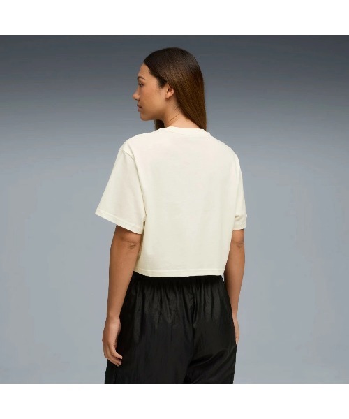 PUMA(プーマ)の「PUMA PUMA x ROSE RELAXED TEE(プーマ プーマ x ロゼ リラックスド Tシャツ)(Tシャツ/カットソー・レディース・ブラック系/ホワイト系・SMALL/MEDIUM/LARGE)」の5枚目の写真