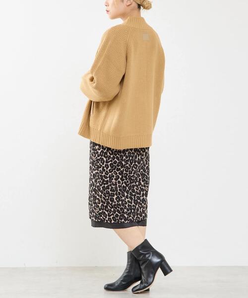 SOFFITTO(ソフィット)の「バルキージップ付ニット(カーディガン/ボレロ・レディース・ブラック/ベージュ・FREE)」の9枚目の写真