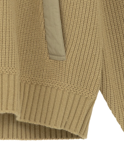 SOFFITTO(ソフィット)の「バルキージップ付ニット(カーディガン/ボレロ・レディース・ブラック/ベージュ・FREE)」の16枚目の写真