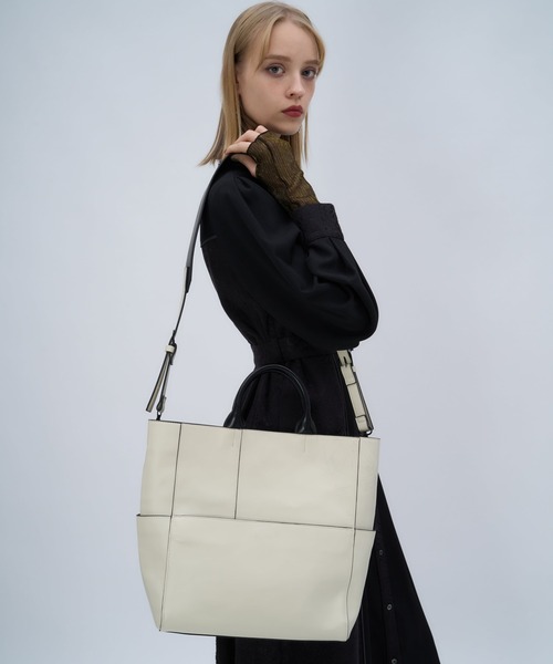 HARE（ハレ）の「パネルショルダーバッグ(HARE)（ショルダーバッグ・レディース・ブラック/オフホワイト・FREE）」の2枚目の写真