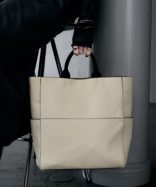 HARE（ハレ）の「パネルショルダーバッグ(HARE)（ショルダーバッグ・レディース・ブラック/オフホワイト・FREE）」の6枚目の写真