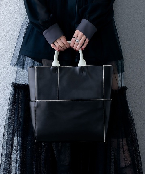 HARE（ハレ）の「パネルショルダーバッグ(HARE)（ショルダーバッグ・レディース・ブラック/オフホワイト・FREE）」の8枚目の写真