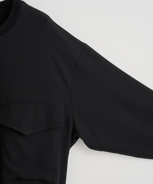 UJOH(ウジョー)の「【UJOH HOMME/ウジョー】Pocket Long Sleeve Pullover/ポケット長袖プルオーバー/アセテートバックサテンジョーゼット(Tシャツ/カットソー・メンズ・ブラック/ブラウン・4/5)」の10枚目の写真