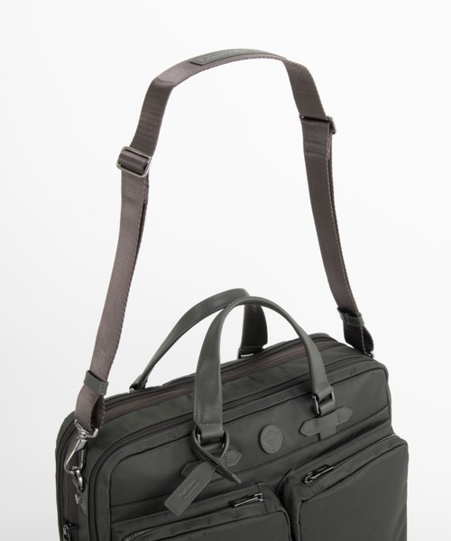Orobianco(オロビアンコ)の「オロビアンコ ビジネスバッグ ジェッターノ A4サイズ収納可能 14inchPC収納 16L 1170g エキスパンド(容量拡張) 2気室 93152(ビジネスバッグ・メンズ・ダークグレー/ブラック・FREE)」の17枚目の写真