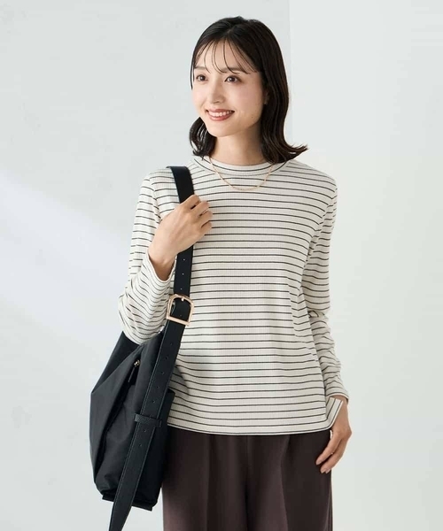 a.v.v（アーヴェヴェ）の「プチハイネックテレコカットソー（Tシャツ/カットソー・レディース・マスタード/アイボリー/ホワイト/ブラック・42/40/36/38）」の3枚目の写真