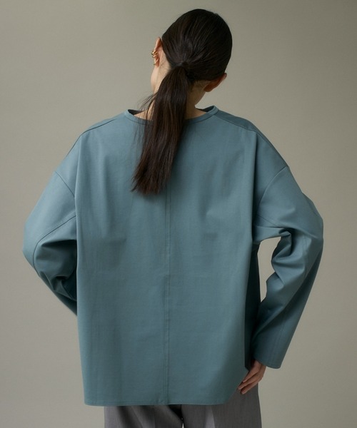 I.T.'S international(イッツインターナショナル)の「すべすべコットンポンチ キーネックオーバーカットソー(Tシャツ/カットソー・レディース・ダークブラウン/ブルーグレー/オフホワイト・フリー)」の13枚目の写真
