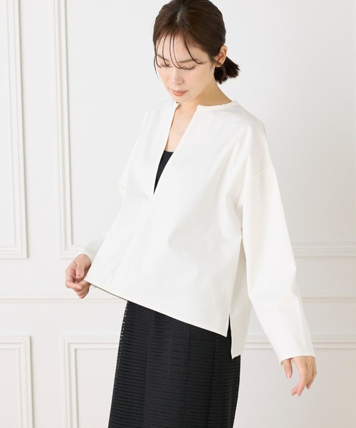 I.T.'S international(イッツインターナショナル)の「すべすべコットンポンチ キーネックオーバーカットソー(Tシャツ/カットソー・レディース・ダークブラウン/ブルーグレー/オフホワイト・フリー)」の19枚目の写真