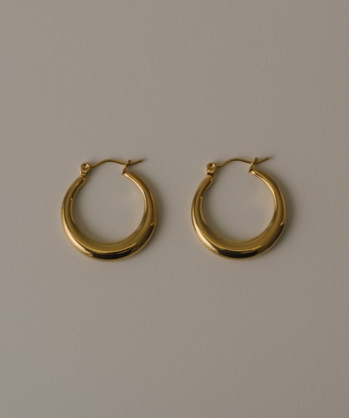 muku(ムク)の「PIERCE/GLOSS HOOP(ピアス(両耳用)・レディース・シルバー/ゴールド・FREE)」の15枚目の写真
