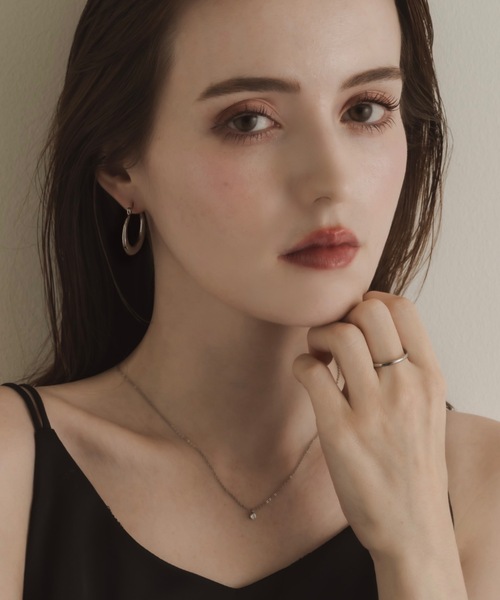 muku(ムク)の「PIERCE/GLOSS HOOP(ピアス(両耳用)・レディース・シルバー/ゴールド・FREE)」の19枚目の写真