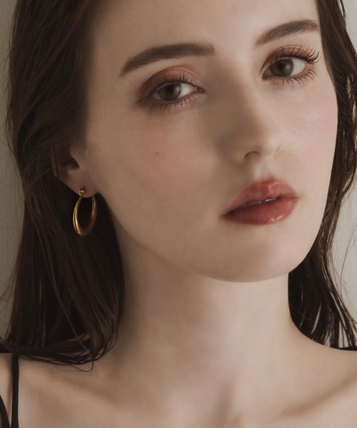 muku(ムク)の「PIERCE/GLOSS HOOP(ピアス(両耳用)・レディース・シルバー/ゴールド・FREE)」の4枚目の写真