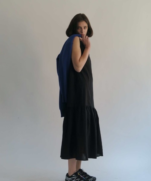 KALENO(カレノ)の「sleeveless tiered op(ワンピース・レディース・ブラック・FREE)」の8枚目の写真