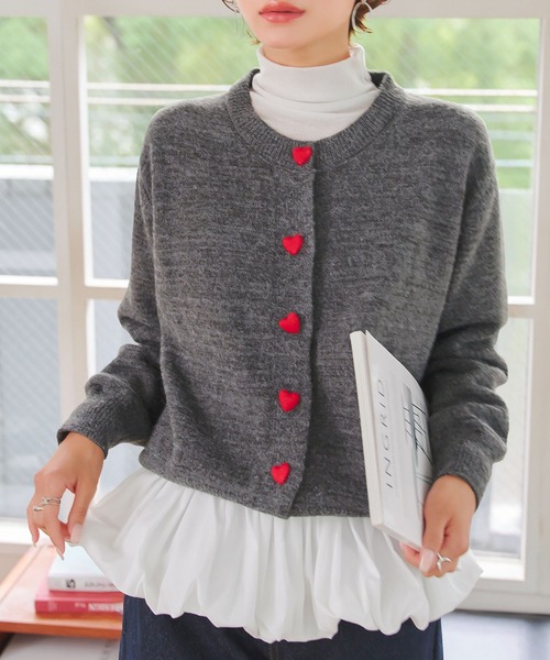 KOBE LETTUCE（コウベレタス）の「ハートボタン デザインニットカーディガン（カーディガン/ボレロ・レディース・ホワイト/ネイビー/グレー・M）」の14枚目の写真