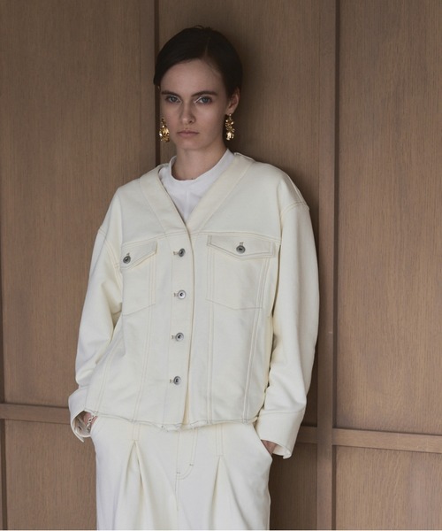 Muel Chic(ミュエルシック)の「Mintty jacket ミンティージャケット(ノーカラージャケット・レディース・ブラック/ホワイト/ネイビー・FREE)」の2枚目の写真