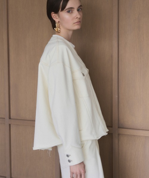 Muel Chic(ミュエルシック)の「Mintty jacket ミンティージャケット(ノーカラージャケット・レディース・ブラック/ホワイト/ネイビー・FREE)」の6枚目の写真