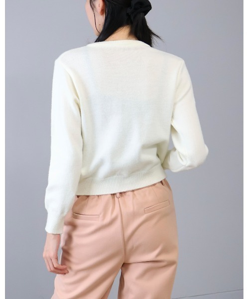 Doumoi(ドゥモエ)の「花モチーフ付き ニットカーディガン(カーディガン/ボレロ・レディース・グレー/アイボリー/ブラック・FREE)」の11枚目の写真
