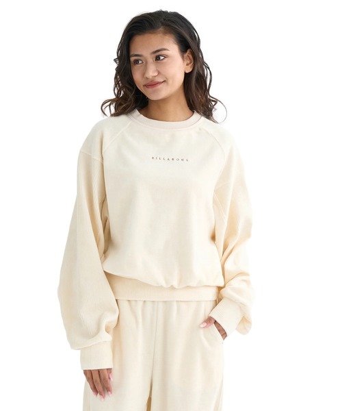 BILLABONG(ビラボン)の「BILLABONG レディース KNIT VELOURS × RIB セーター 【2025年秋冬モデル】 @autumn /ビラボンセットアップ対応ロゴワンポイントクロップド丈プルオーバークルーネックトップス(その他トップス・レディース・ブラック/アイボリー・MEDIUM/LARGE)」の6枚目の写真