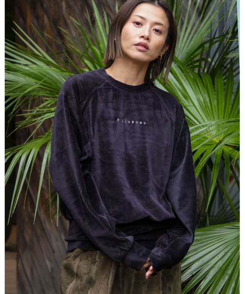 BILLABONG(ビラボン)の「BILLABONG レディース KNIT VELOURS × RIB セーター 【2025年秋冬モデル】 @autumn /ビラボンセットアップ対応ロゴワンポイントクロップド丈プルオーバークルーネックトップス(その他トップス・レディース・ブラック/アイボリー・MEDIUM/LARGE)」の13枚目の写真