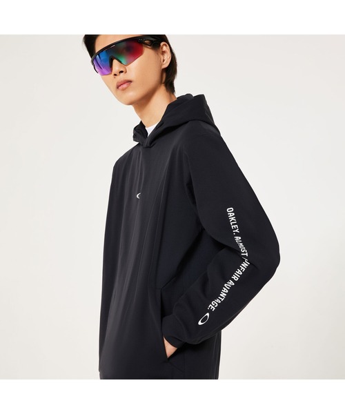 OAKLEY(オークリー)の「オークリー O-SYNC PACK PULLOVER HOODIE/フーディー・プルオーバー/ゴルフ/カジュアル/吸汗速乾/ストレッチ/軽量/MENS/メンズ/OAKLEY(パーカー・メンズ・ブラック/オリーブ・M/L/S/XL)」の1枚目の写真