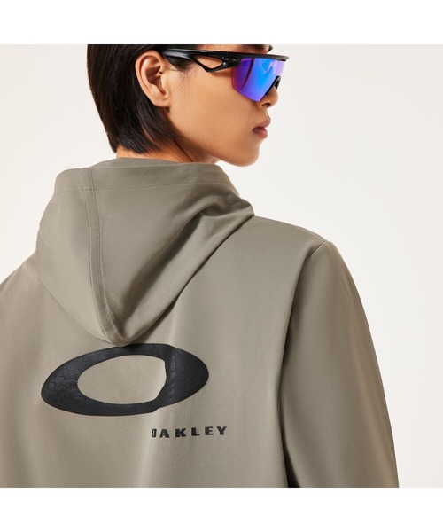 OAKLEY(オークリー)の「オークリー O-SYNC PACK PULLOVER HOODIE/フーディー・プルオーバー/ゴルフ/カジュアル/吸汗速乾/ストレッチ/軽量/MENS/メンズ/OAKLEY(パーカー・メンズ・ブラック/オリーブ・M/L/S/XL)」の17枚目の写真
