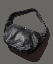 bukht / ブフト LEATHER NEWS PAPER BAG MEDIUM レザー ニュースペーパーバッグ