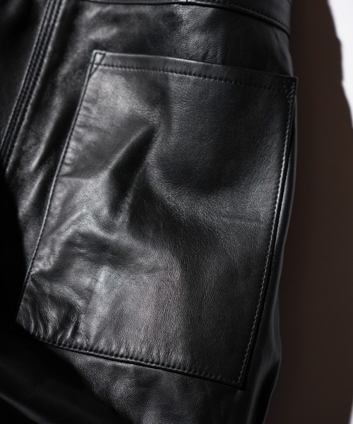 bukht（ブフト）の「bukht / ブフト LEATHER NEWS PAPER BAG MEDIUM レザー ニュースペーパーバッグ（ショルダーバッグ・メンズ・ブラック・FREE）」の8枚目の写真