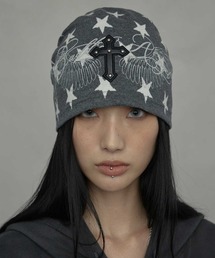 NIIER NOR（ニアノア）の「A'GEM/9 × .kom 『NIIER NOR/ニアノア』 BADDIE ANGEL CROSS BEANIE/クロスフェザーニットキャップ（ニットキャップ/ビーニー）」