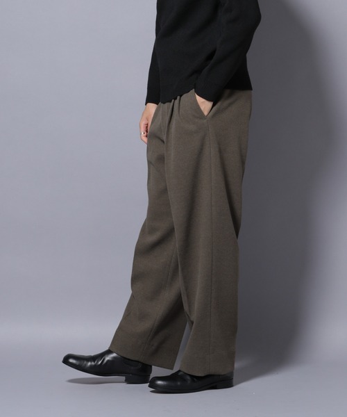 NANO universe（ナノユニバース）の「テックメルトンワイドスラックス（スラックス・メンズ・チャコール/カーキ/ブラック・S/M/L/XL）」の4枚目の写真