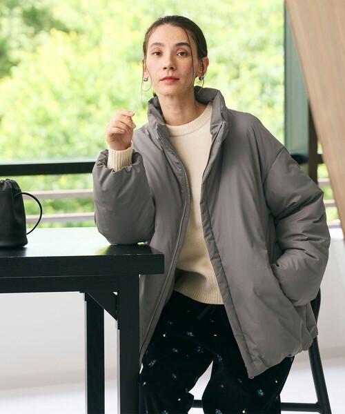 BEAUTY&YOUTH UNITED ARROWS（ビューティーアンドユースユナイテッドアローズ）の「【WEB限定 Wardrobe DAILY MINIMAL】スタンドカラー コクーンダウンジャケット ウォッシャブル（ダウンジャケット/コート・レディース・ダークグレー/ブラック/オフホワイト・FREE）」の3枚目の写真