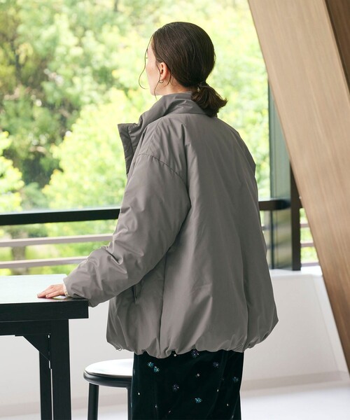 BEAUTY&YOUTH UNITED ARROWS（ビューティーアンドユースユナイテッドアローズ）の「【WEB限定 Wardrobe DAILY MINIMAL】スタンドカラー コクーンダウンジャケット ウォッシャブル（ダウンジャケット/コート・レディース・ダークグレー/ブラック/オフホワイト・FREE）」の16枚目の写真
