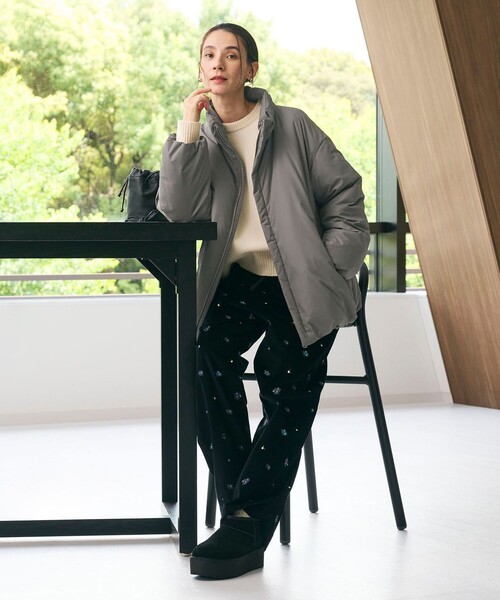 BEAUTY&YOUTH UNITED ARROWS（ビューティーアンドユースユナイテッドアローズ）の「【WEB限定 Wardrobe DAILY MINIMAL】スタンドカラー コクーンダウンジャケット ウォッシャブル（ダウンジャケット/コート・レディース・ダークグレー/ブラック/オフホワイト・FREE）」の18枚目の写真