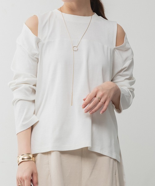 RCD(アールシーディー)の「オープンショルダーロングスリーブTシャツ(Tシャツ/カットソー・レディース・チャコールグレー/ブラック/カーキ/グレイッシュベージュ/杢グレー/オフホワイト・M-L/4L~5L/LL~3L)」の2枚目の写真