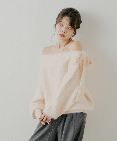 Chico（チコ）の「肩リボンショルダースリットオフショルシャギーニット（ニット/セーター・レディース・ブラウン/ピンク/チャコールグレー/アイボリー・FREE）」の16枚目の写真