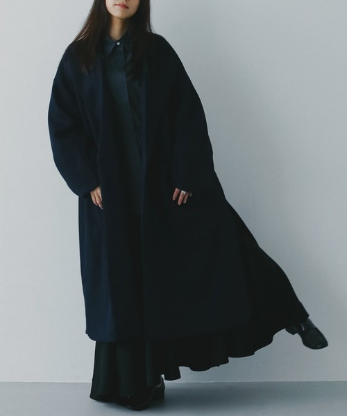 AJUGA.（アジュガ）の「スムースポンチロングコート（チェスターコート・レディース・ブラック/ネイビー・FREE）」の22枚目の写真