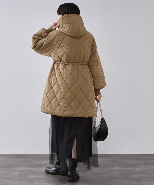 OPAQUE.CLIP（オペークドットクリップ）の「撥水キルティングロングコート【洗える】（その他アウター・レディース・ブラック/ブラウン系・38/40/42）」の10枚目の写真
