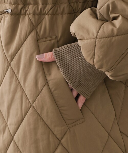 OPAQUE.CLIP（オペークドットクリップ）の「撥水キルティングロングコート【洗える】（その他アウター・レディース・ブラック/ブラウン系・38/40/42）」の21枚目の写真