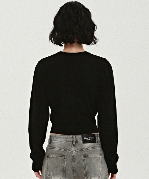 NICK&NICOLE(ニックアンドニコール)の「MINI BUTTERFLY SIGNATURE SLEEVE KNIT_BLACK PINK(ニット/セーター・レディース・その他・FREE)」の3枚目の写真
