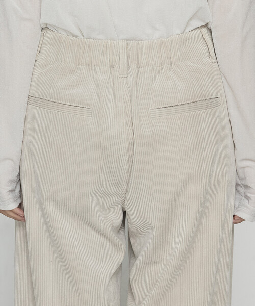 COMME CA Wardrobe（コムサワードローブ）の「コーデュロイ パンツ（その他パンツ・レディース・ベージュ/ブラック・9号/11号）」の21枚目の写真