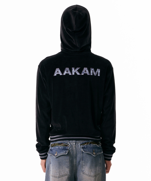 AAKAM ブラック フード付きパーカー 98刺繍 AAKAM ブラック フード付き