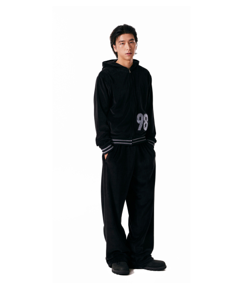 98 Patch Velour Zip-Up Hoodie (Black)（パーカー）｜AAKAM（アーカム