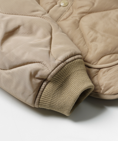 FRIZMWORKS(フリズムワークス)の「M1965 FIELD LINER JACKET 005 _ TAN(ダウンジャケット/コート・メンズ・その他・SMALL/MEDIUM/LARGE/X-LARGE)」の7枚目の写真