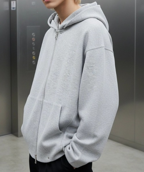 ARULE(アルール)の「A'GEM/9 × .kom 『ARULE/アルール』Metal Accent Zip Hoodie/メタルアクセントジップフーディー(パーカー・メンズ・ブラック/グレー・XL/L)」の7枚目の写真
