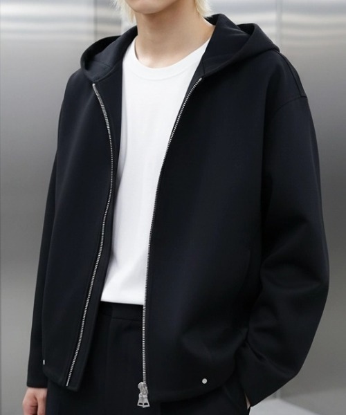 ARULE(アルール)の「A'GEM/9 × .kom 『ARULE/アルール』Metal Accent Zip Hoodie/メタルアクセントジップフーディー(パーカー・メンズ・ブラック/グレー・XL/L)」の4枚目の写真