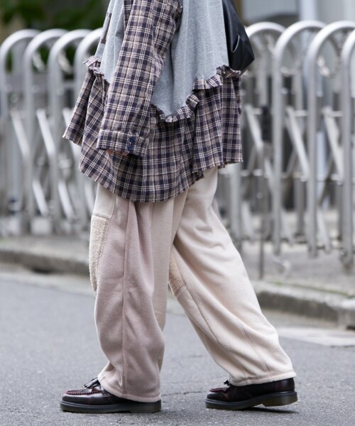 etsinta（エシンタ）の「【etsinta/エシンタ】リメイクフリースカーブパンツ（その他パンツ・レディース・ブラウン/チャコールグレー/アイボリー・ONE SIZE）」の15枚目の写真