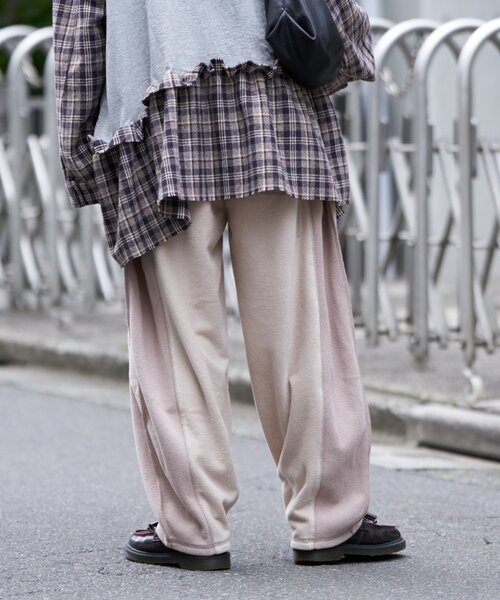 etsinta（エシンタ）の「【etsinta/エシンタ】リメイクフリースカーブパンツ（その他パンツ・レディース・ブラウン/チャコールグレー/アイボリー・ONE SIZE）」の16枚目の写真