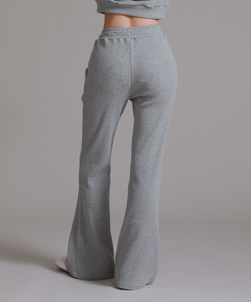 LIKE THE MOST(ライクザモースト)の「ワッフルブーツカットバンディングパンツ_グレー(スウェットパンツ・レディース・グレー・L/S/M)」の3枚目の写真