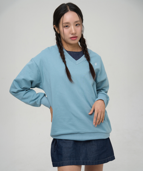 SELITIO(セレティオ)の「オーバーサイズVネックスウェットシャツブルー(スウェット・メンズ・ブルー・SMALL/MEDIUM/LARGE/X-LARGE)」の3枚目の写真