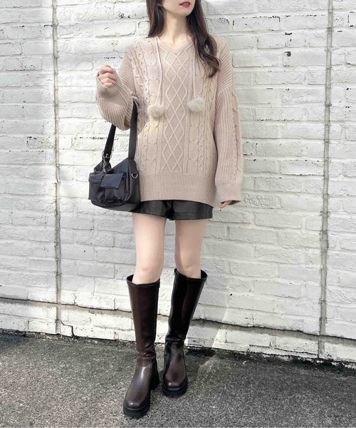 INGNI（イング）の「ポンポン付ケーブルチュニックニットパーカー（パーカー・レディース・グレー/アイボリー/ベージュ・M）」の22枚目の写真